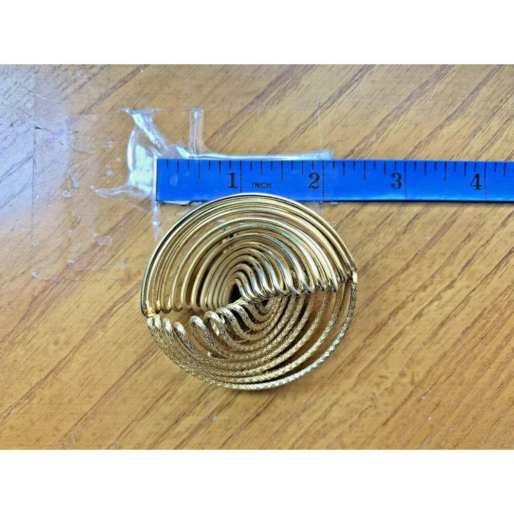 Unbranded vintage gold